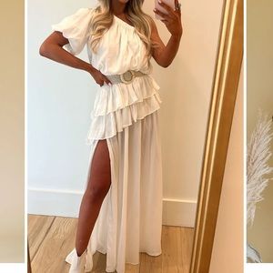 NEW—NEVER WORN! White One Shoulder Belted Midi Dress